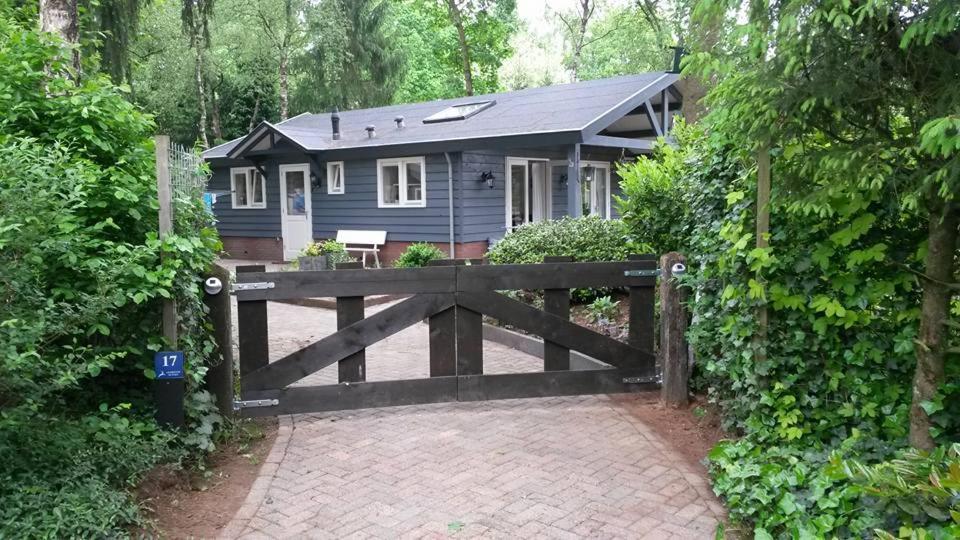Heerlijk Huis In Een Prachtige Bosrijke Omgeving. Putten Bagian luar foto