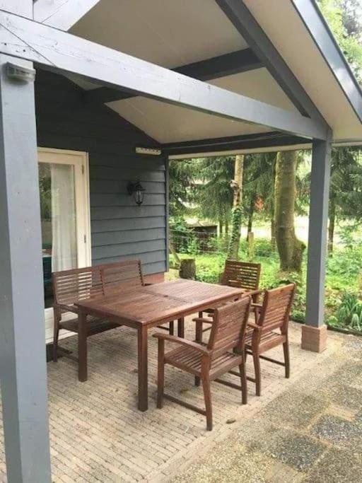 Heerlijk Huis In Een Prachtige Bosrijke Omgeving. Putten Bagian luar foto